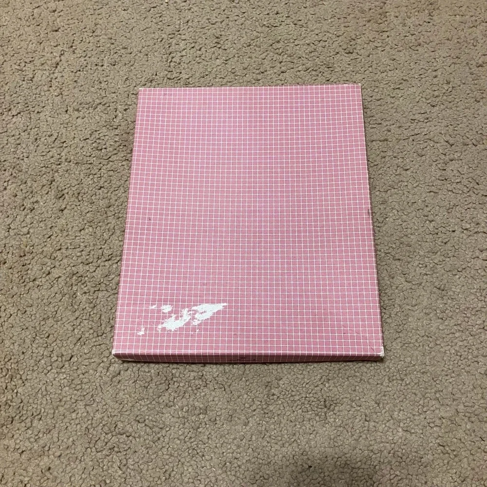 Hallmark Vintage Stationary Writing Paper & Envelopes Pink/ White Graph Print